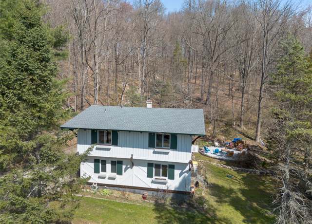 Property at 10 Breezy Park Rd, Putnam Valley, NY 10579, 3 beds, 2 baths