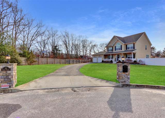 Property at 32 Grant St, Port Jefferson Station, NY 11776, 4 beds, 2.5 baths