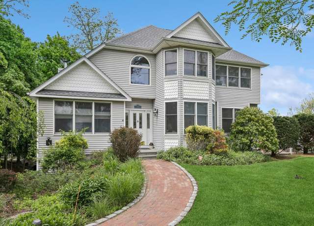 Property at 91 Soundview Dr, Rocky Point, NY 11778, 3 beds, 3 baths