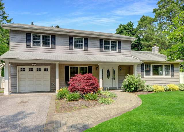 Property at 47 Lorijean Ln, East Northport, NY 11731, 4 beds, 2.5 baths