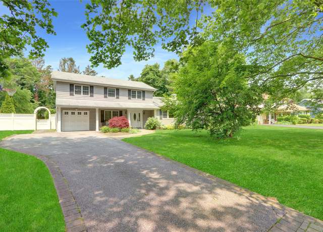 Property at 47 Lorijean Ln, East Northport, NY 11731, 4 beds, 2.5 baths