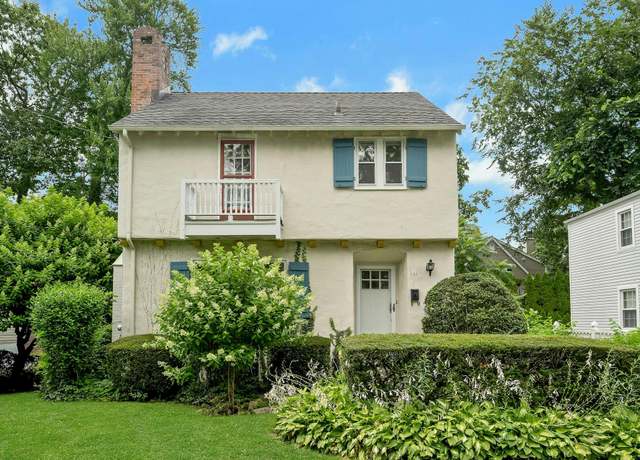 Property at 151 Clarence Rd, Scarsdale, NY 10583, 2 beds, 1 bath