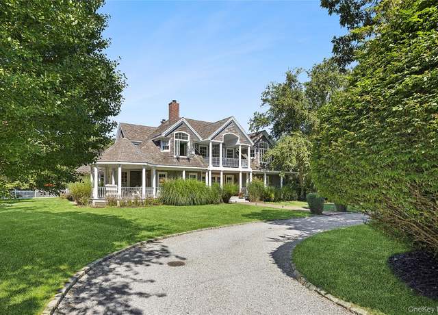 Property at 29 Cedar Ln, Remsenburg, NY 11960, 6 beds, 5 baths