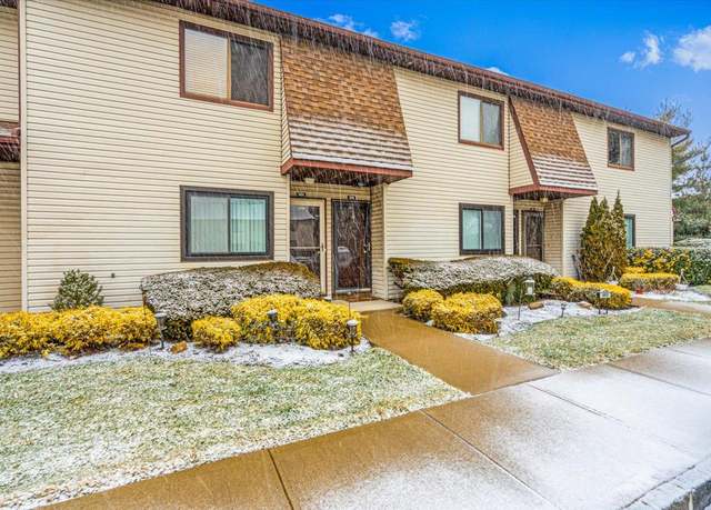 Property at 100 Daly Blvd #306, Oceanside, NY 11572, 1 bed, 1.5 baths