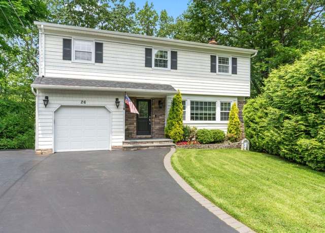 Property at 26 Johnston Ave, Northport, NY 11768, 4 beds, 3.5 baths