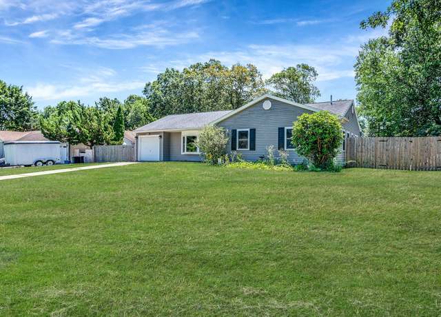 Property at 6 Shelley Dr, Middle Island, NY 11953, 4 beds, 1.5 baths