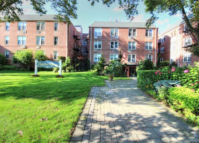 Property at 16 Main St Unit 2-Q, East Rockaway, NY 11518, 1 bed, 1 bath