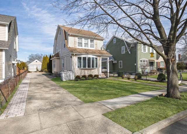 Property at 305 Bryant Ave, Floral Park, NY 11001, 3 beds, 2 baths