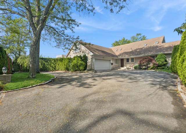 Property at 1016 Channel Dr, Hewlett Harbor, NY 11557, 5 beds, 4.5 baths