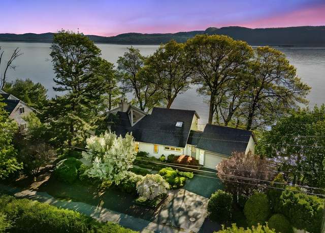 Property at 444 River Rd, Briarcliff Manor, NY 10510, 4 beds, 3.5 baths