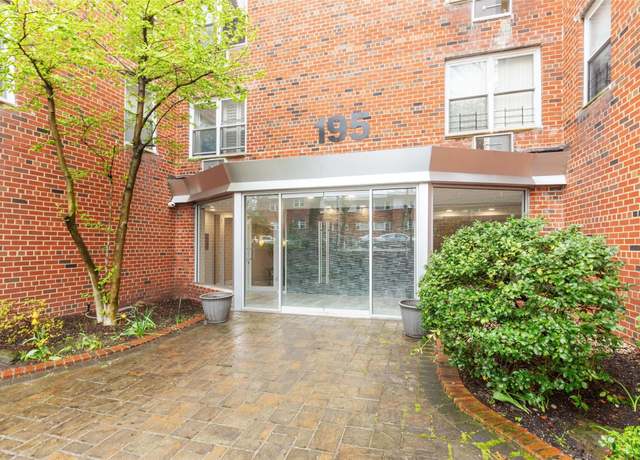 Property at 195 S Middle Neck Rd Unit 2 H, Great Neck, NY 11021, 1 bed, 1 bath