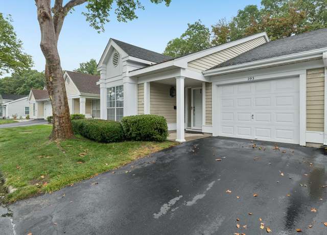 Property at 293 Glen Dr, Ridge, NY 11961, 2 beds, 2 baths