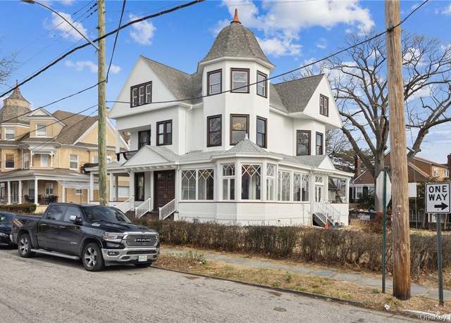 Property at 101 Summit Ave, Mount Vernon, NY 10550, 6 beds, 4.5 baths