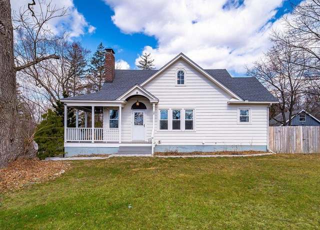 Property at 127 Bona Ventura Ave, Wallkill, NY 12589, 3 beds, 2 baths