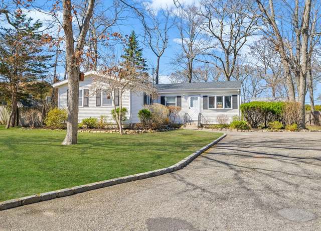 Property at 7 Williams St, Centereach, NY 11720, 3 beds, 2 baths