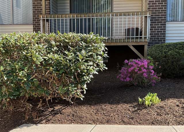 Property at 383 Country Club Ln #383, Pomona, NY 10970, 1 bed, 1 bath