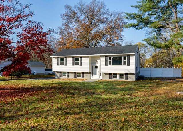 Property at 33 Whiteford Dr, Pleasant Valley, NY 12569, 3 beds, 2 baths