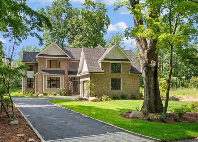 Property at 199E W Shore Rd, Great Neck, NY 11024, 5 beds, 4.5 baths