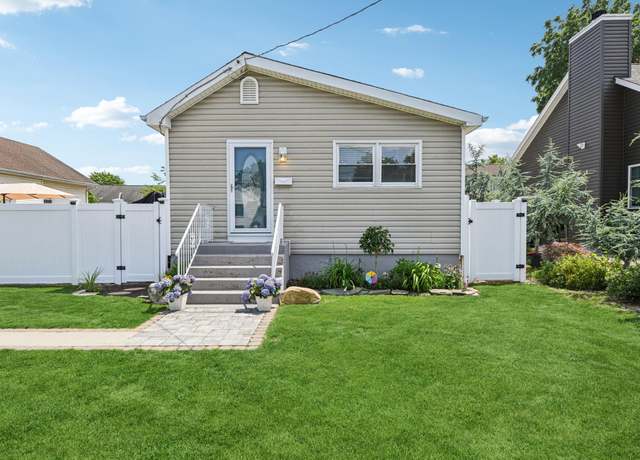 Property at 2480 Poppy St, East Meadow, NY 11554, 2 beds, 1 bath