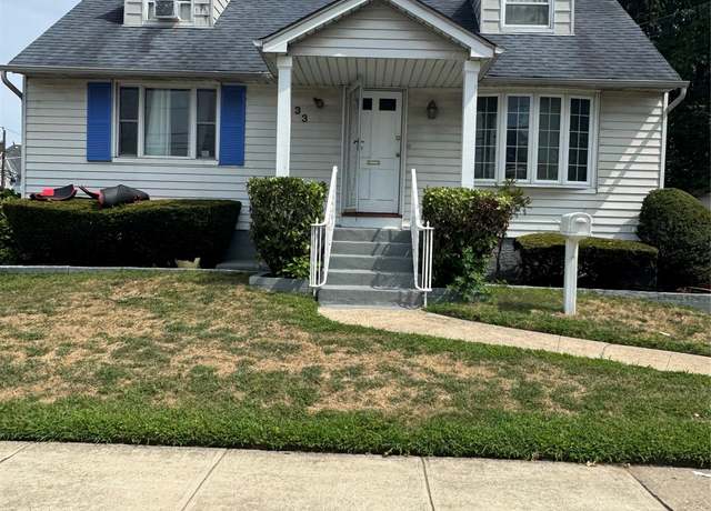 Property at 33 N Montgomery St, Valley Stream, NY 11580, 5 beds, 2 baths