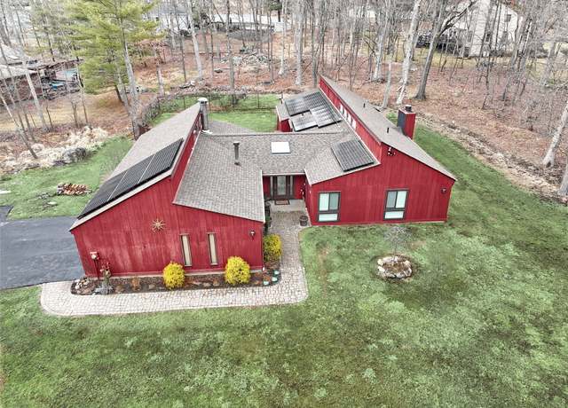 Property at 3 Trappers Way, Pomona, NY 10970, 5 beds, 2.5 baths