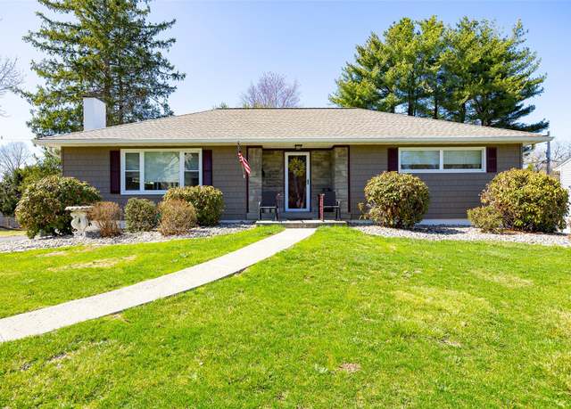 Property at 3 Saint Annes Rd, Poughkeepsie, NY 12601, 3 beds, 1.5 baths