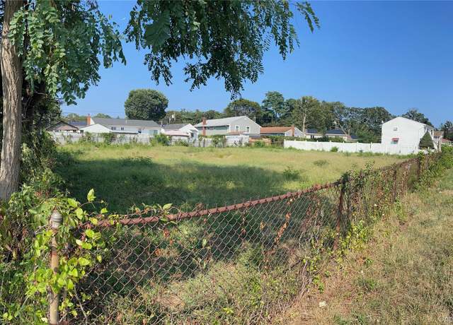 Property at 485 42nd St, North Lindenhurst, NY 11757