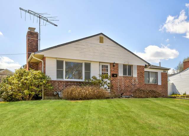 Property at 23 Garden Cir, Syosset, NY 11791, 3 beds, 1 bath