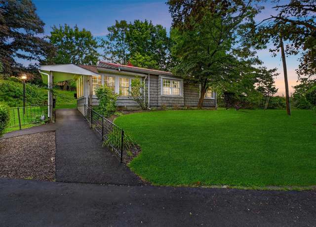 Property at 10 Hampton Pl, Newburgh, NY 12550, 2 beds, 1 bath