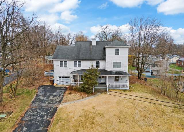 Property at 139 Tammany St, Kingston, NY 12401, 5 beds, 3 baths