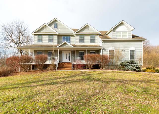 Property at 5 Carroll Ln, New Paltz, NY 12561, 4 beds, 3 baths