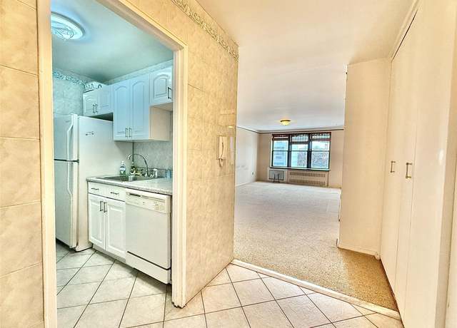 Property at 1874 Pelham Pkwy S Unit 6E, Bronx, NY 10461, 1 bed, 1 bath
