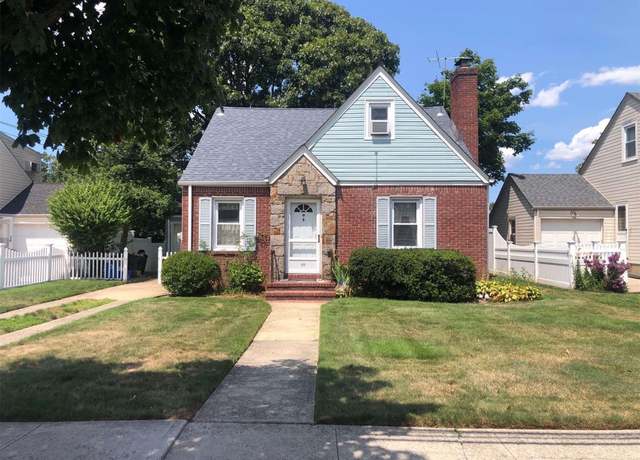 Property at 815 Grand Terrace Ave, North Baldwin, NY 11510, 3 beds, 2 baths