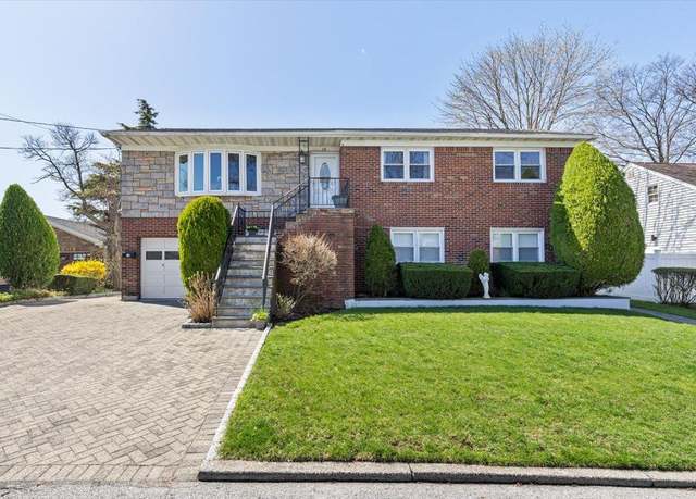 Property at 18 Breglia St, Yonkers, NY 10704, 5 beds, 3 baths