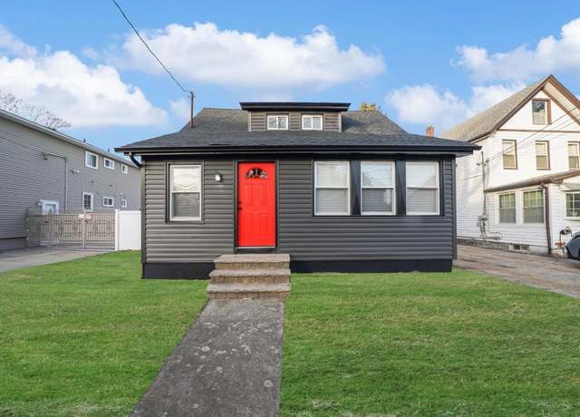 Property at 53 E Valley Stream Blvd, Valley Stream, NY 11580, 4 beds, 2 baths