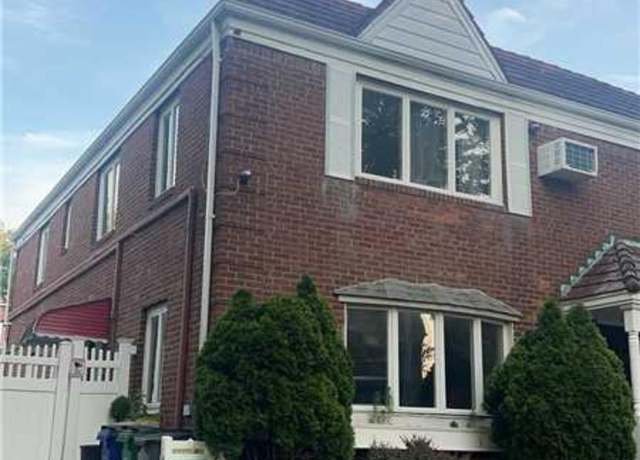 Property at 7363 198th St, Fresh Meadows, NY 11366