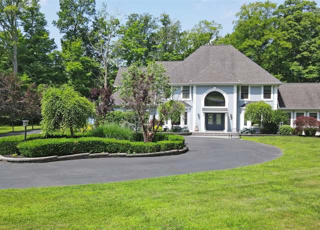 Property at 115 Autumn Chase Dr, Hopewell Junction, NY 12533, 4 beds, 3 baths