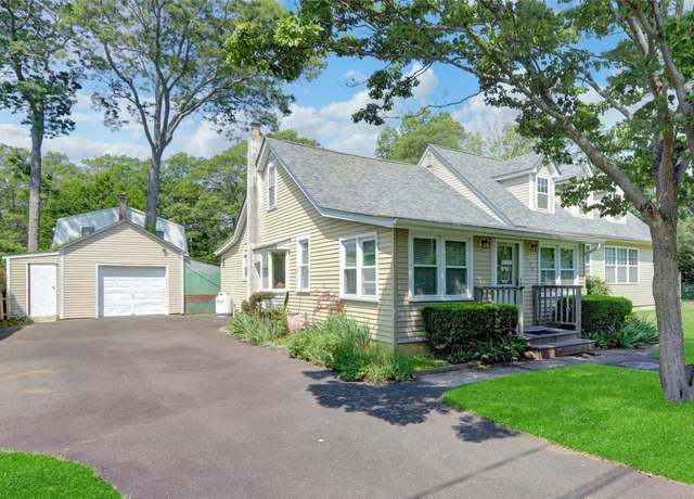 Property at 178 Magnolia Dr, Mastic Beach, NY 11951, 5 beds, 3 baths