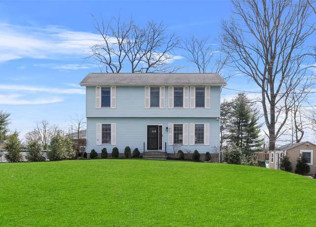 Property at 9 Ely Rd, Cortlandt Manor, NY 10567, 3 beds, 2.5 baths