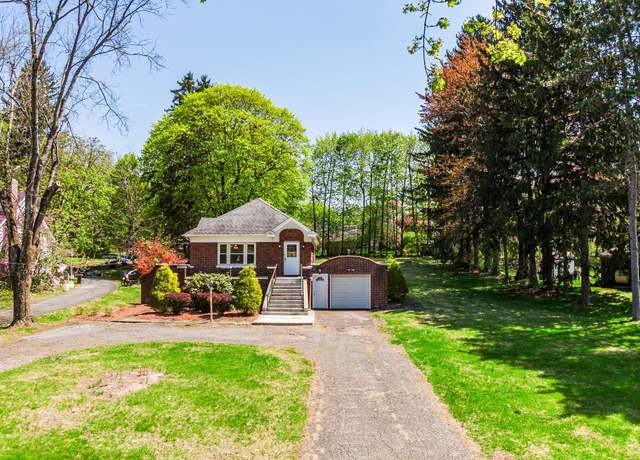 Property at 263 Quassaick Ave, New Windsor, NY 12553, 2 beds, 1 bath