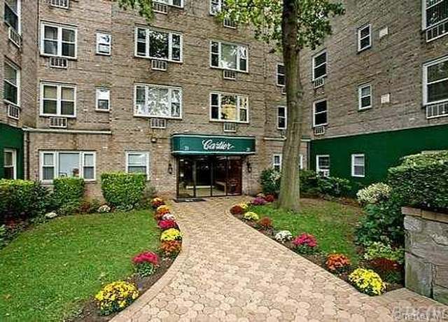 Property at 21 Bond St Unit 2C, Great Neck, NY 11021, 1 bath