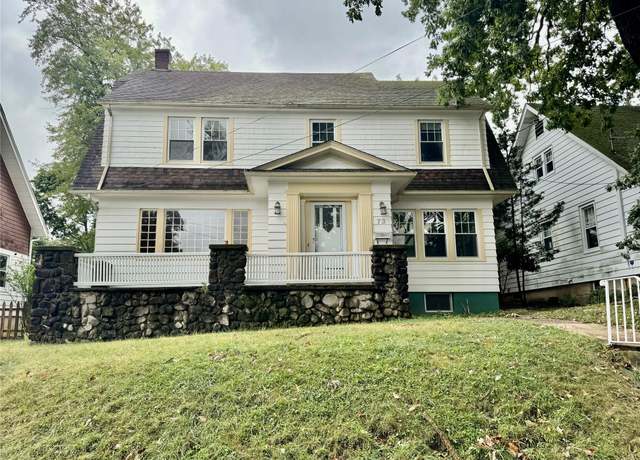 Property at 71 Watkins Ave, Middletown, NY 10940, 4 beds, 3.5 baths