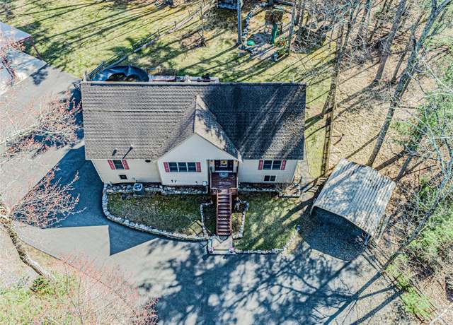 Property at 26 Cowboy Trl, Saugerties, NY 12477, 4 beds, 3 baths
