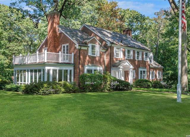 Property at 3 Barkers Point Rd, Sands Point, NY 11050, 5 beds, 5 baths