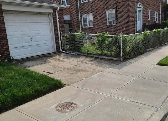 Property at 105-01 225th St, Queens Village, NY 11429, 4 beds, 2 baths
