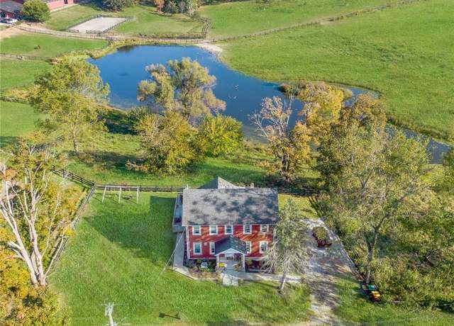 Property at 39 Foley Rd, Warwick, NY 10990, 5 beds, 2 baths
