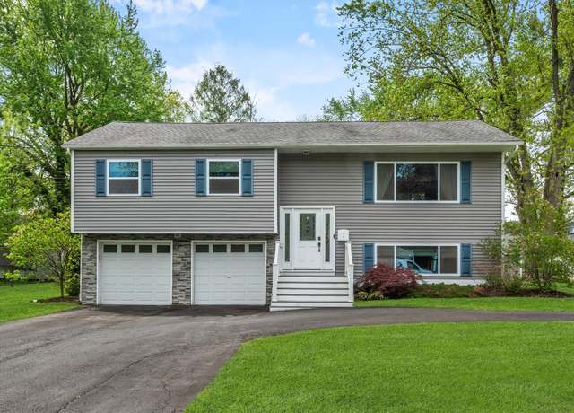 Property at 3 Pigeon Hill Rd, Nanuet, NY 10954, 4 beds, 2 baths