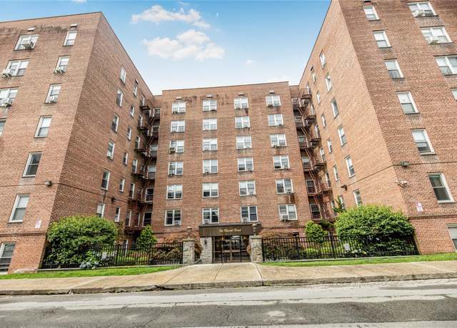 Property at 1 Vincent Unit 4E, Bronxville, NY 10708, 2 beds, 1 bath
