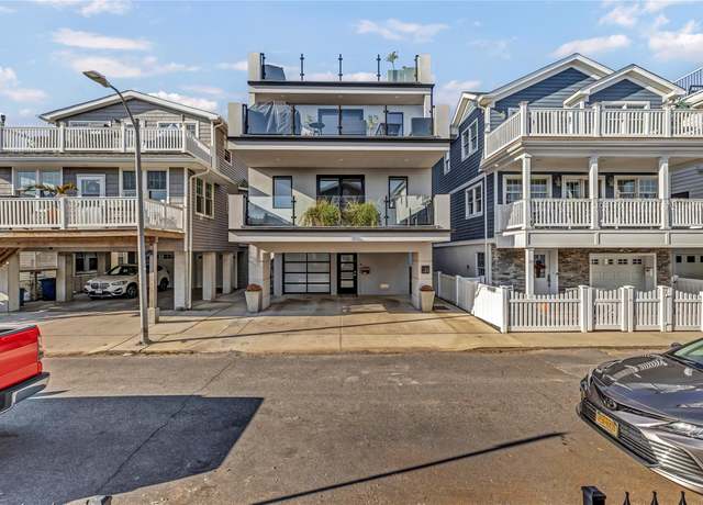 Property at 80 Illinois Ave, Long Beach, NY 11561, 3 beds, 3.5 baths