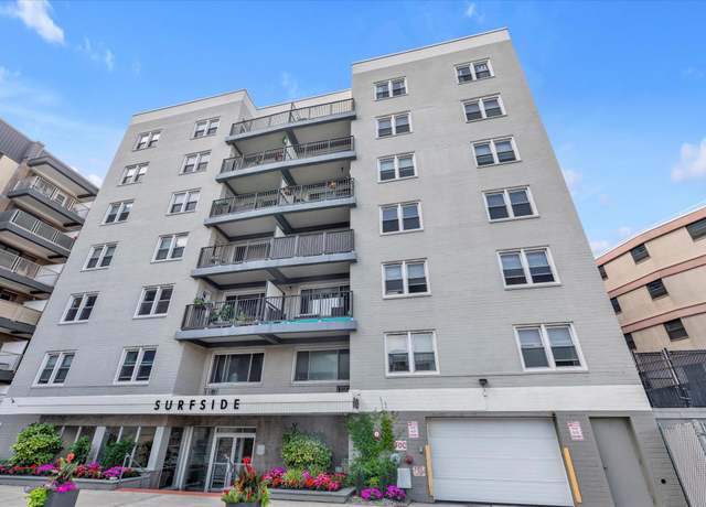 Property at 840 Shore Rd Unit 4K, Long Beach, NY 11561, 2 beds, 1 bath